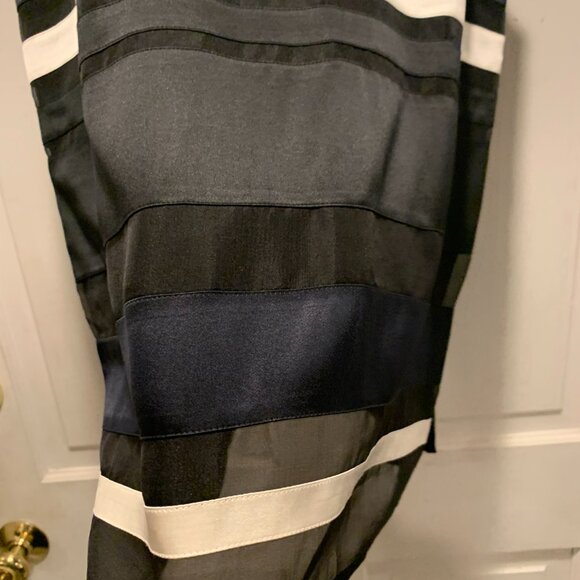 St. John~ NWT!!~ 100% Silk, Lined Top - Picture 6 of 15